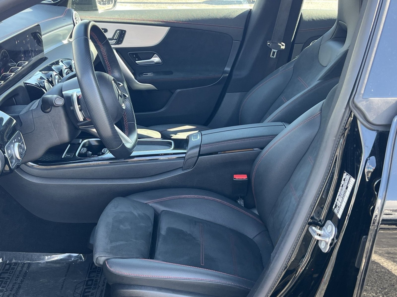 Used 2024 Mercedes-Benz CLA 250 4MATIC image 13