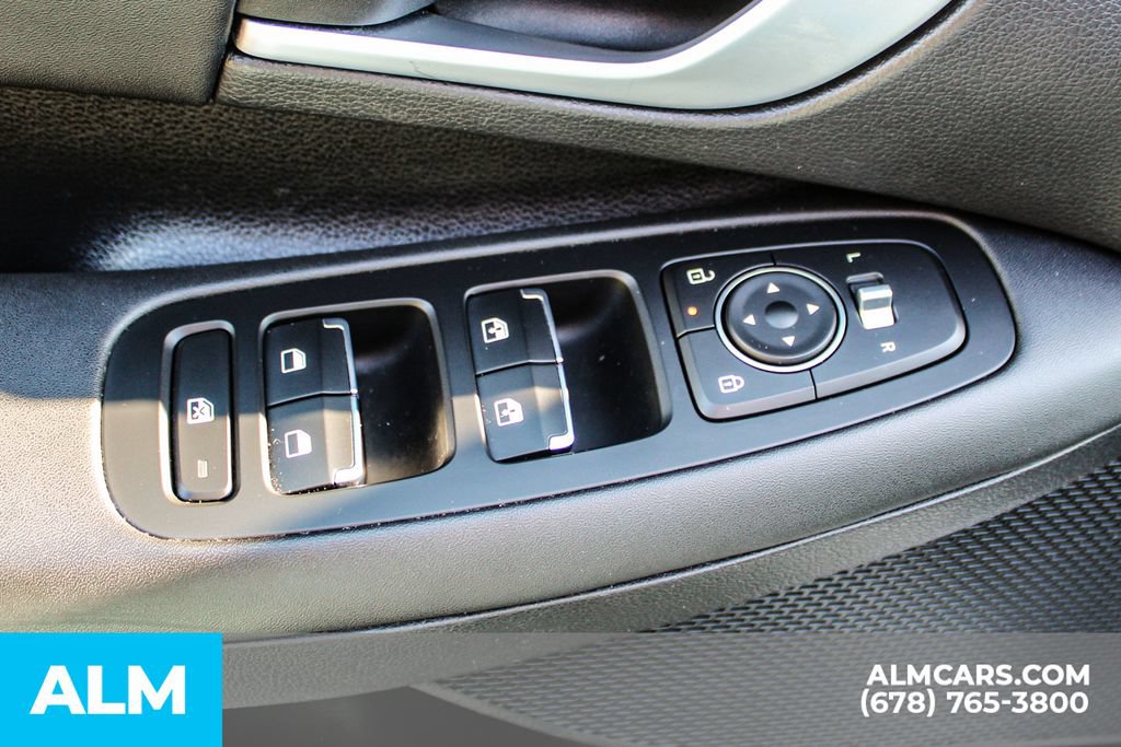 Used 2025 Hyundai Sonata SEL FWD image 38
