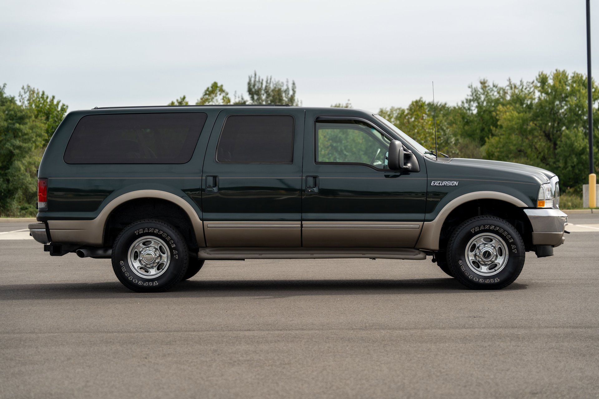 Used 2002 Ford Excursion Limited image 8