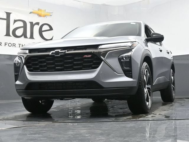 New 2026 Chevrolet Trax RS w/ Sunroof Package FWD image 34