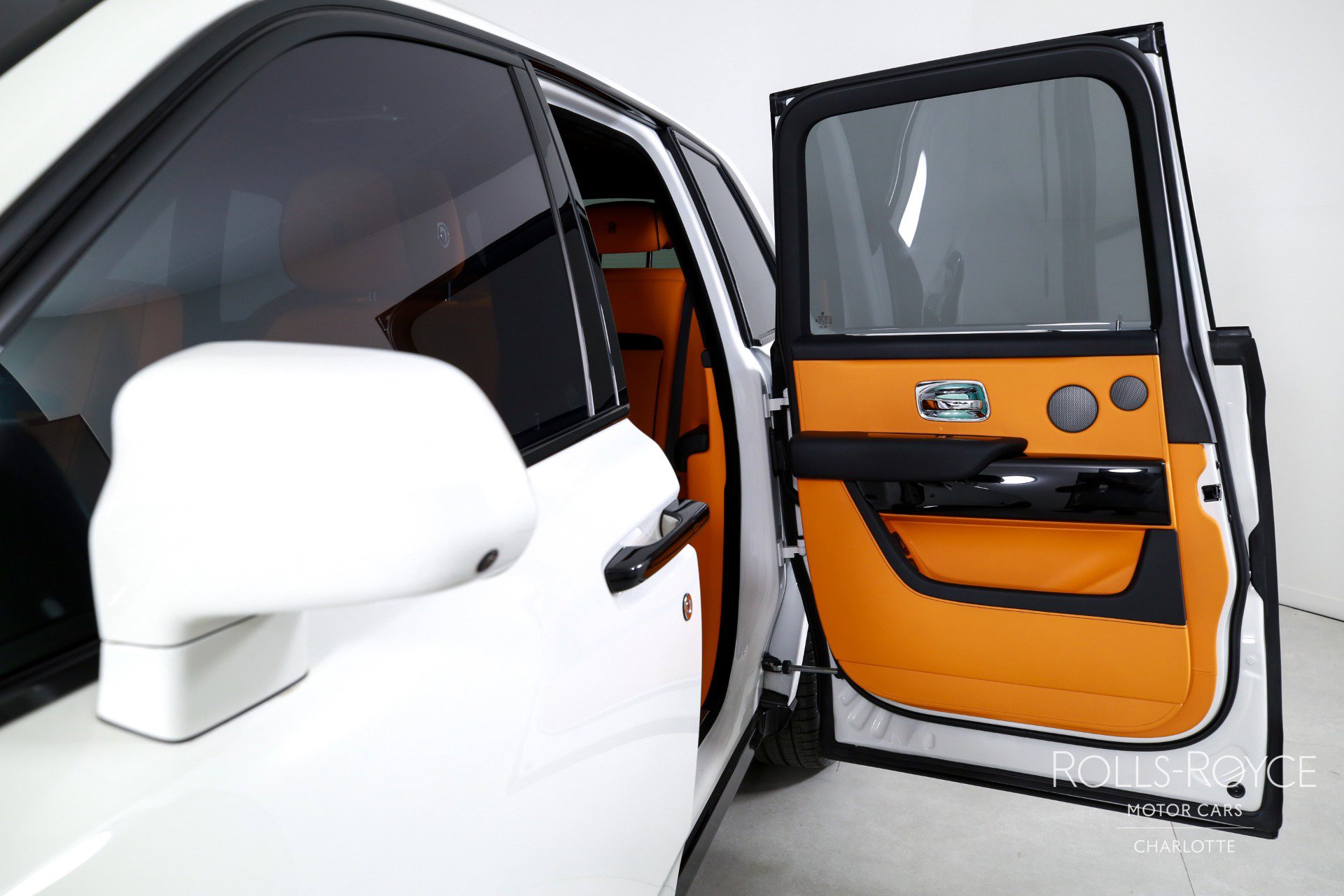 Certified 2025 Rolls-Royce Cullinan image 18