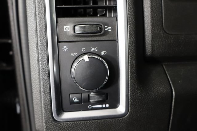 Used 2024 RAM 1500 Classic SLT AWD/4WD image 14