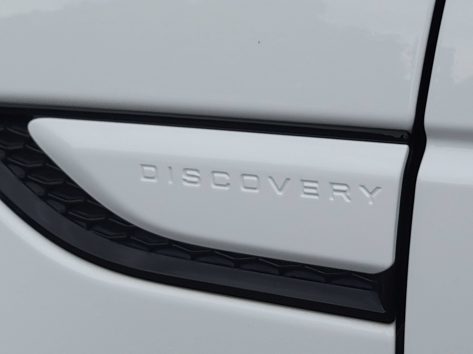 Used 2024 Land Rover Discovery Sport S AWD/4WD image 17