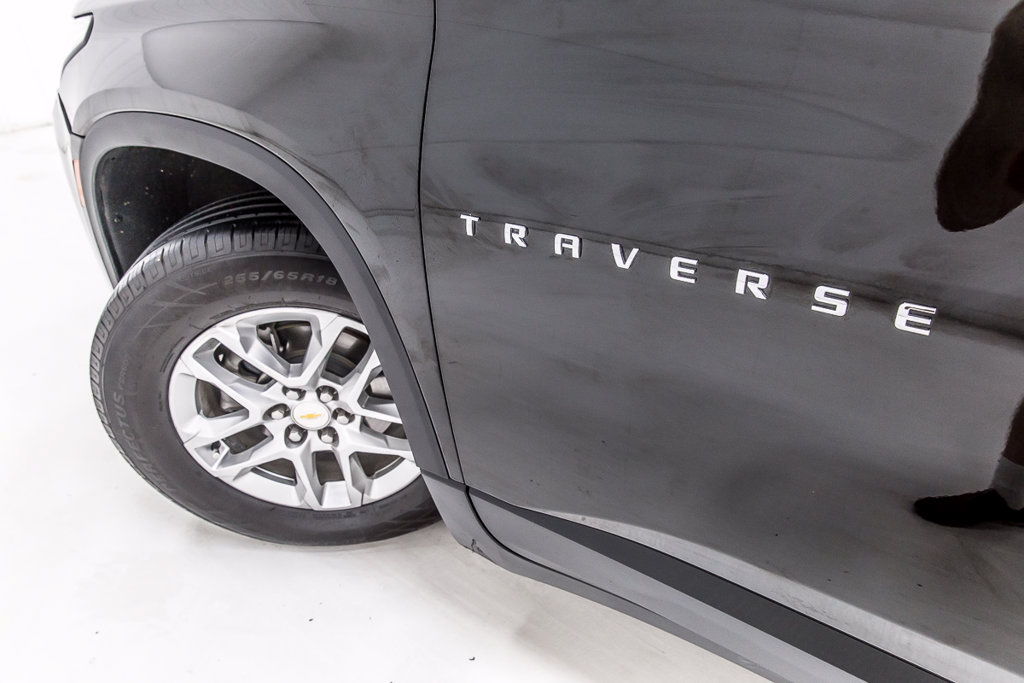 Used 2023 Chevrolet Traverse LS w/ LPO, Cargo Package FWD image 11