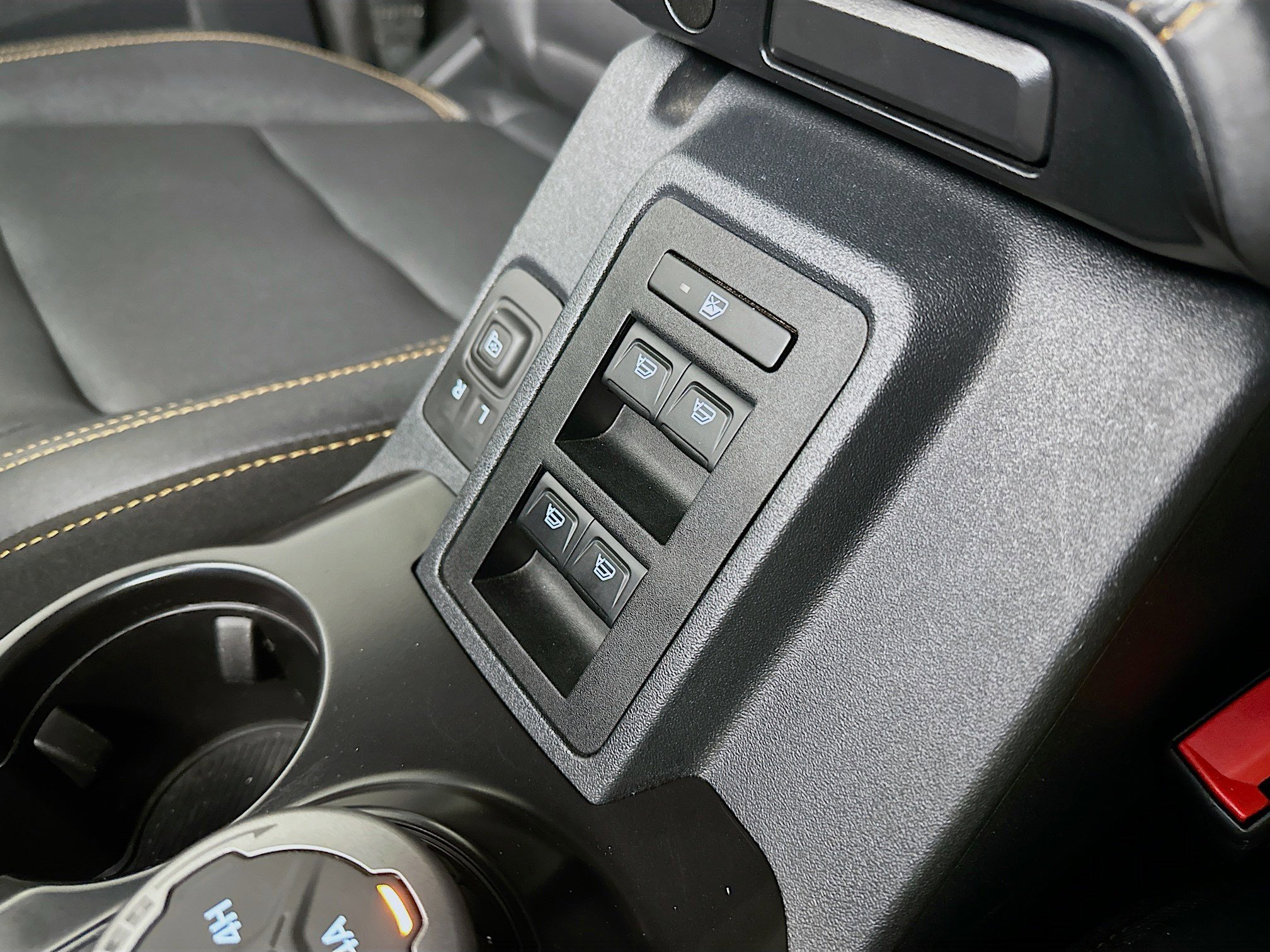 Used 2024 Ford Bronco Badlands image 23