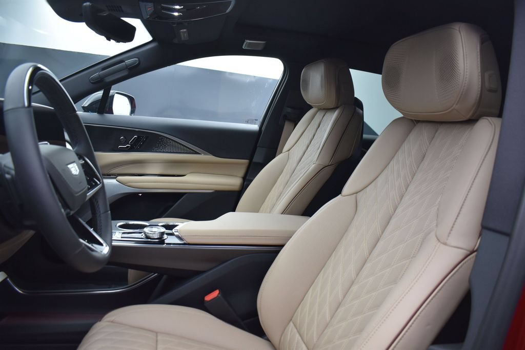 New 2026 Cadillac Lyriq Signature Sport w/ Nappa Leather Package AWD/4WD image 9