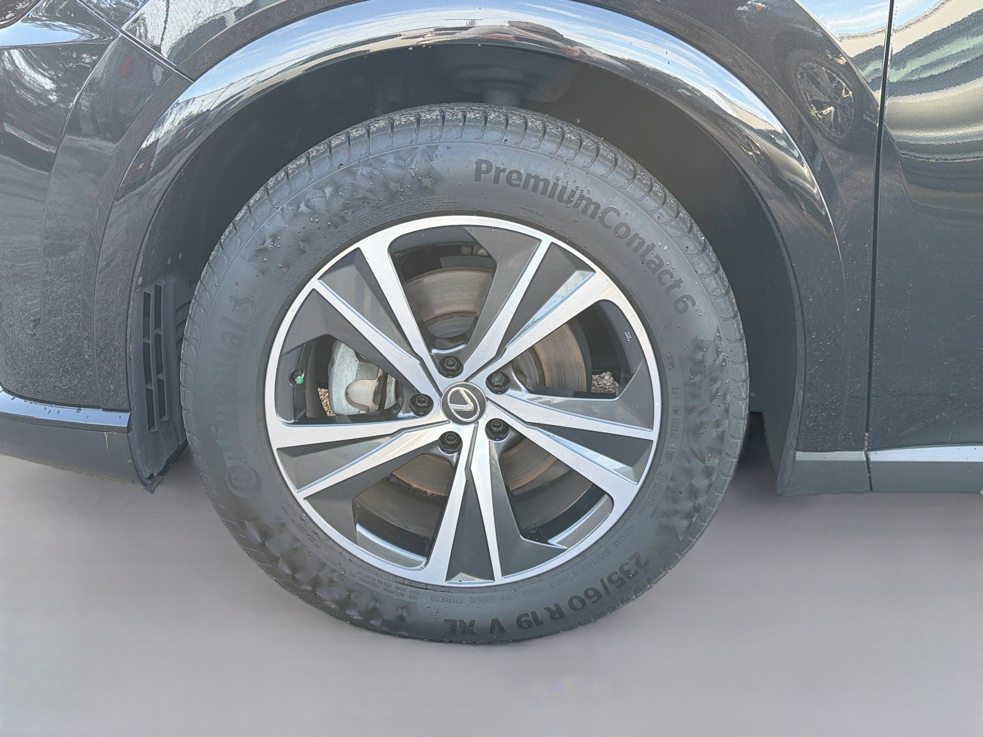 Used 2024 Lexus RX 350 Premium w/ Cold Area Package FWD image 43