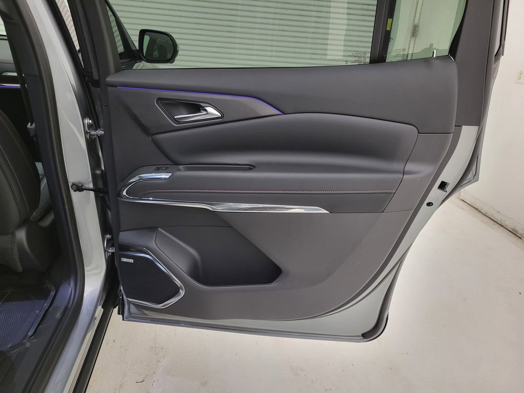 New 2026 Chevrolet Traverse RS w/ LPO, Floor Liner Package image 46