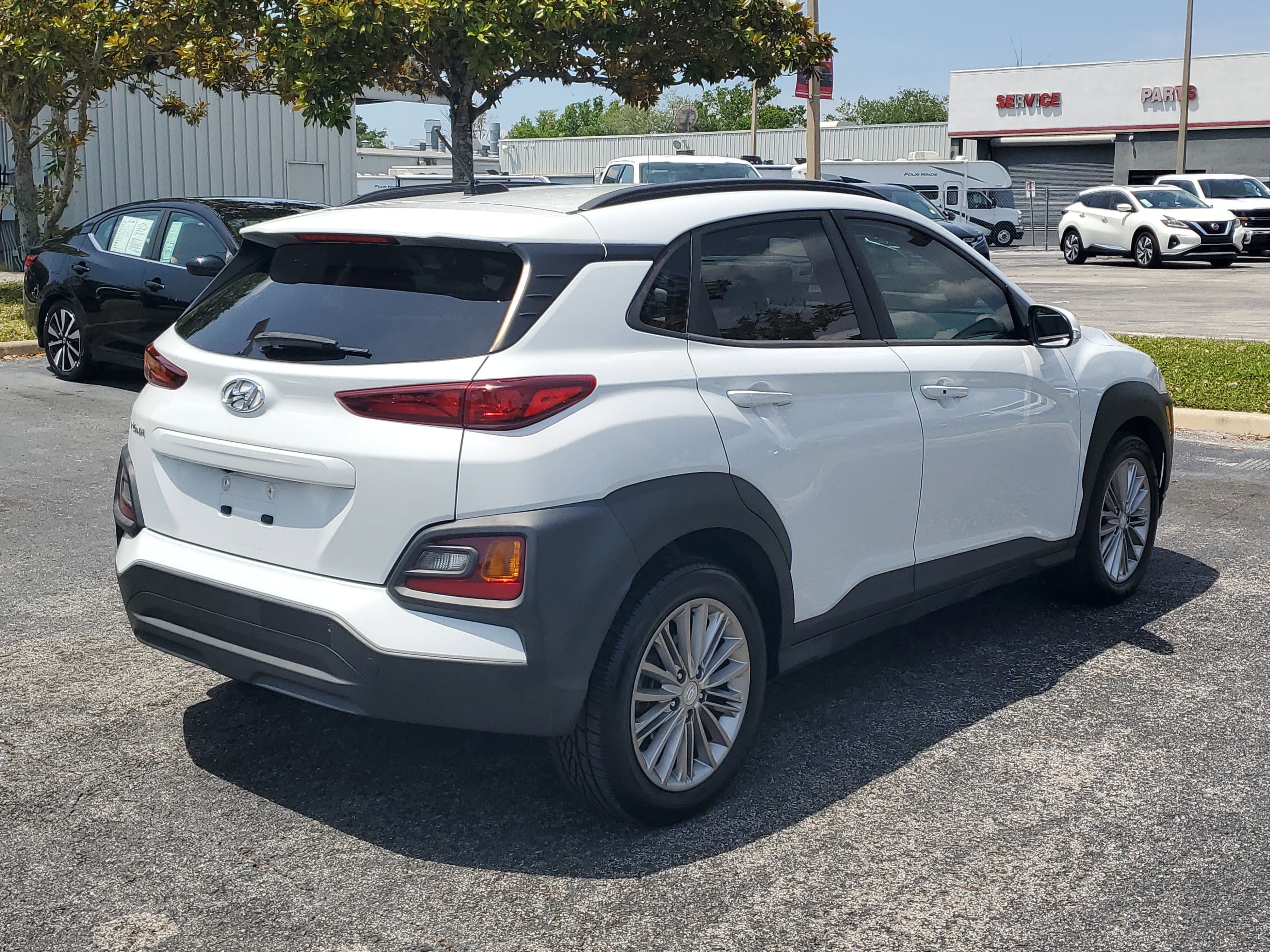 Used 2018 Hyundai Kona SEL FWD image 4