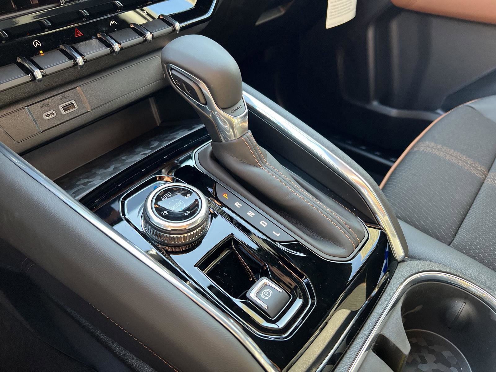 New 2026 GMC Canyon AT4 image 31