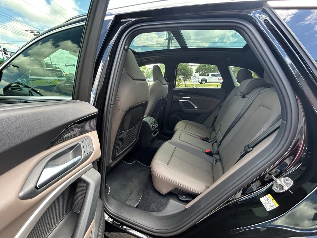 Used 2025 Audi Q5 Premium Plus w/ Premium Plus AWD/4WD image 62