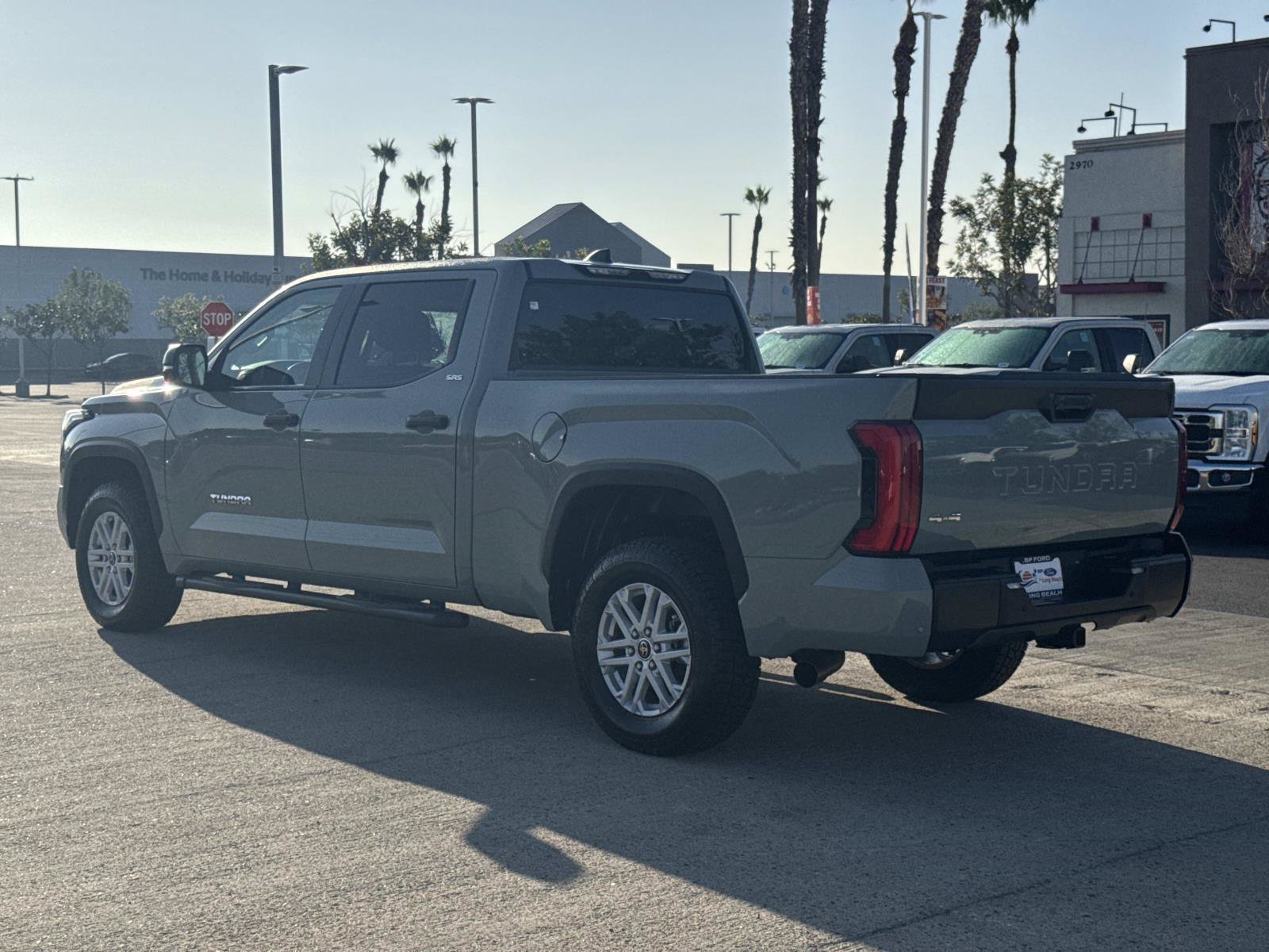 Used 2024 Toyota Tundra SR5 w/ SR5 Convenience Package AWD/4WD image 5