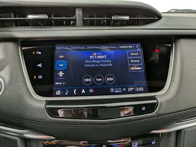 New 2026 Cadillac XT5 Sportv w/ LPO, Floor Liner Package image 22