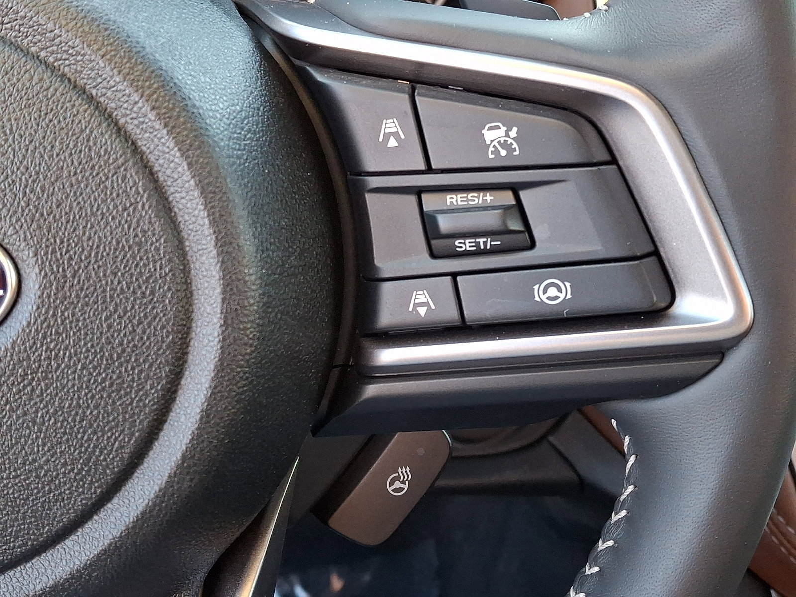 Used 2025 Subaru Outback Touring XT w/ Popular Package #2 image 24