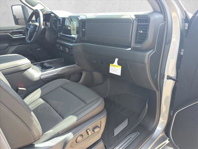 New 2026 Chevrolet Silverado 3500 LTZ w/ LTZ Texas Edition image 19