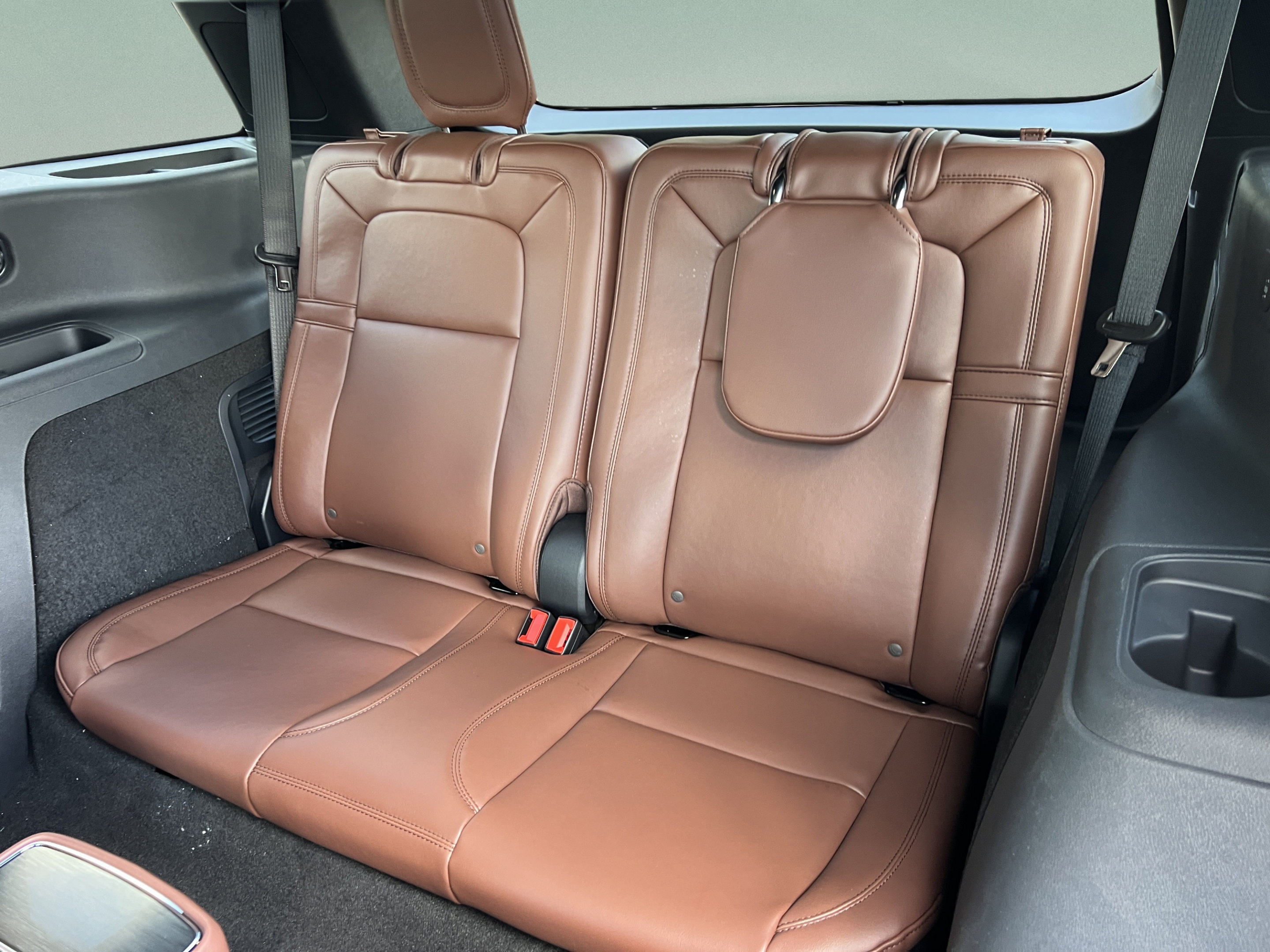 New 2026 Lincoln Aviator Reserve w/ Luxury Package RWD image 26