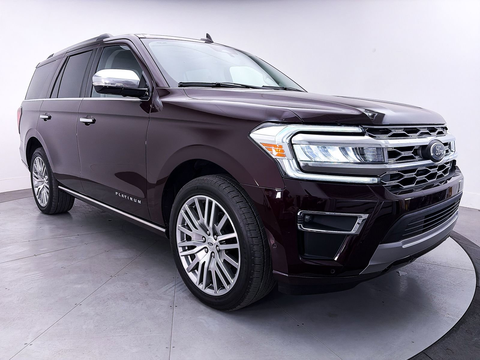 Used 2024 Ford Expedition Platinum AWD/4WD image 12