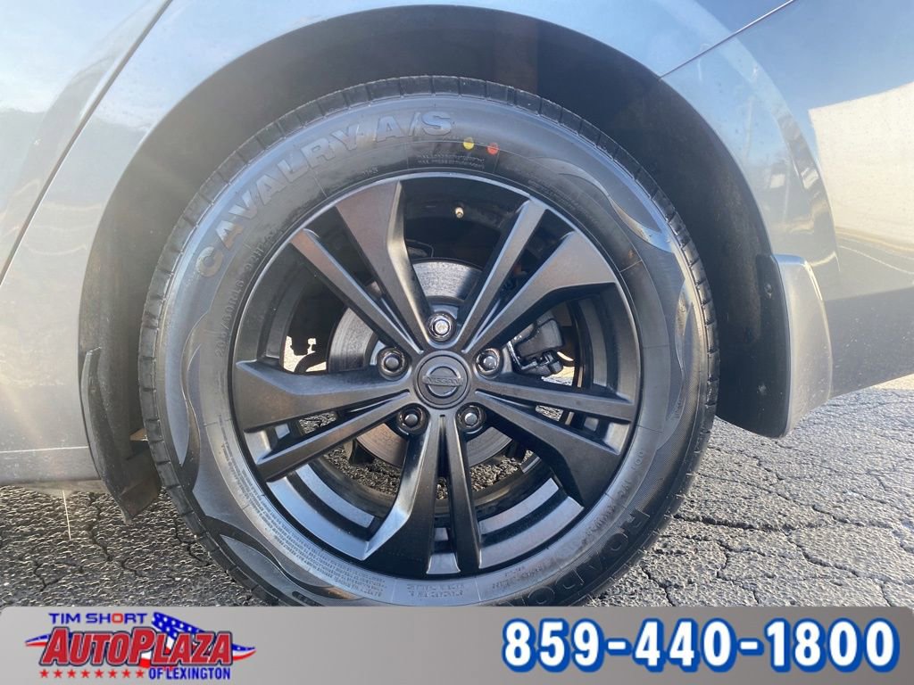 Used 2023 Nissan Sentra SV w/ Trunk Package image 6