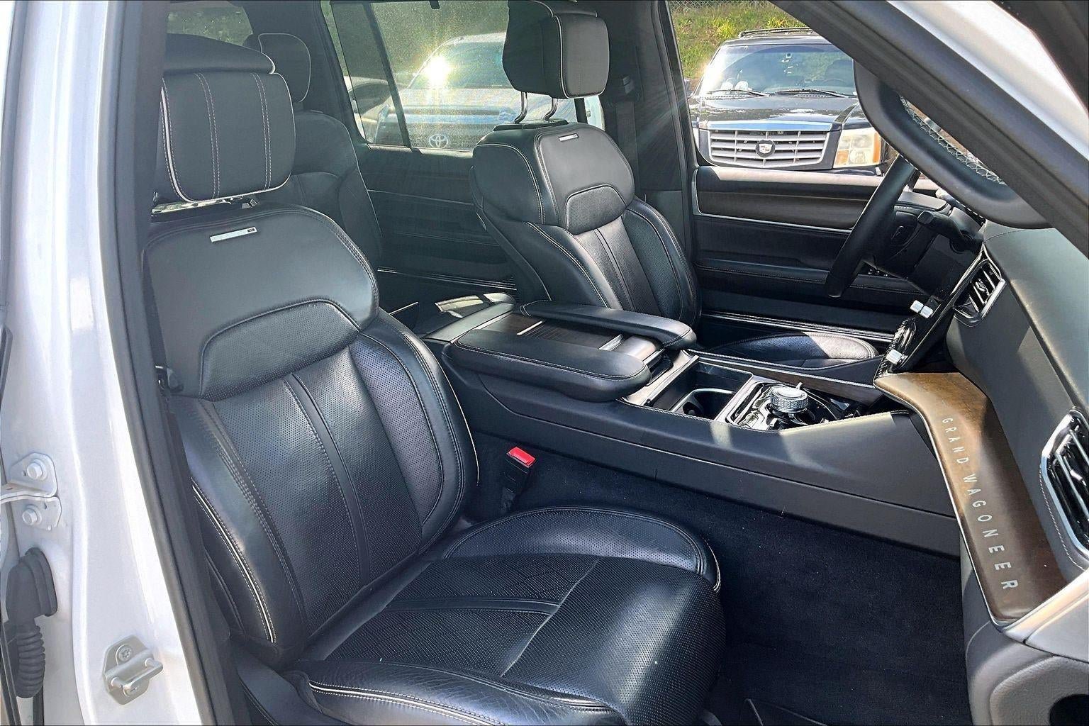 Used 2023 Jeep Grand Wagoneer L Series II AWD/4WD image 7