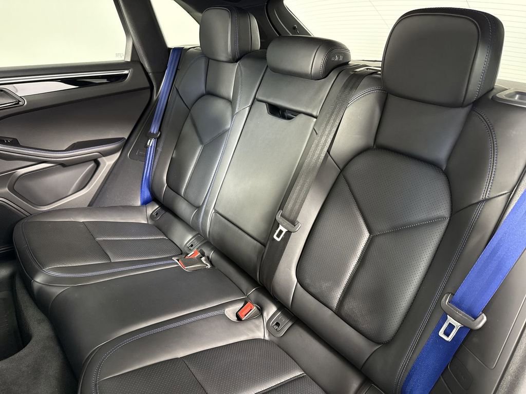 Certified 2024 Porsche Macan Turbo image 22