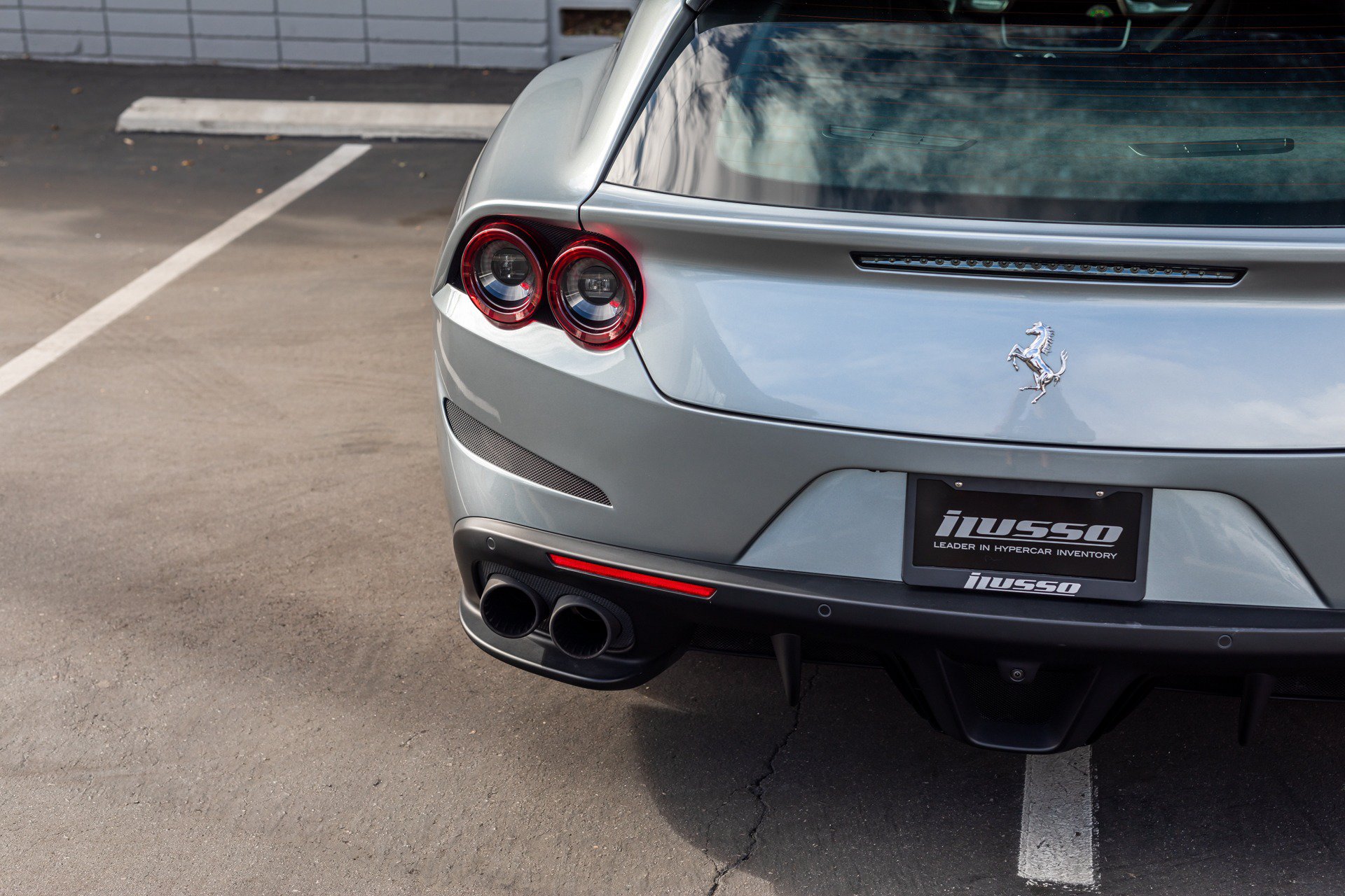 Used 2018 Ferrari GTC4Lusso T RWD image 28