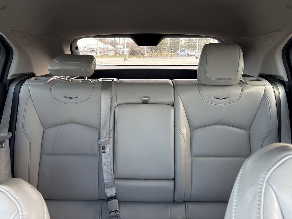 Used 2023 Cadillac XT4 Premium Luxury image 36