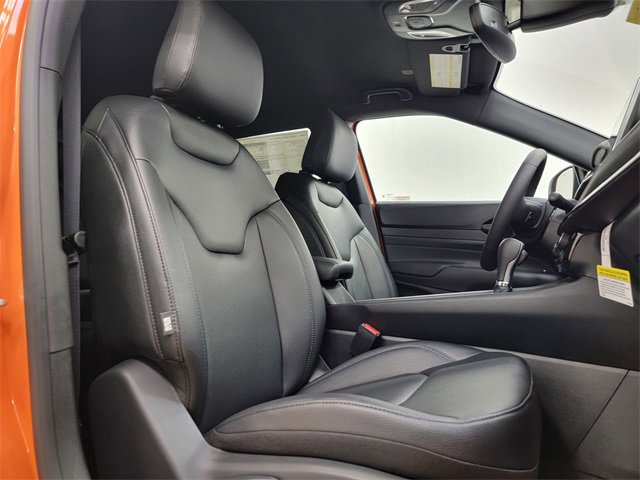 New 2026 Jeep Compass Limited image 18