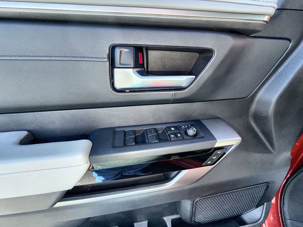 Used 2023 Toyota Sequoia Limited AWD/4WD image 15