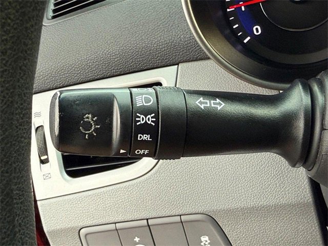 Used 2016 Hyundai Elantra SE image 20