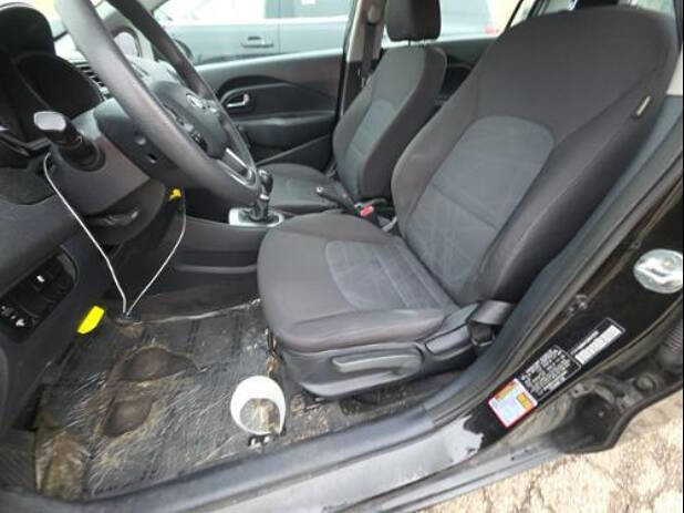 Used 2017 Kia Rio LX image 4