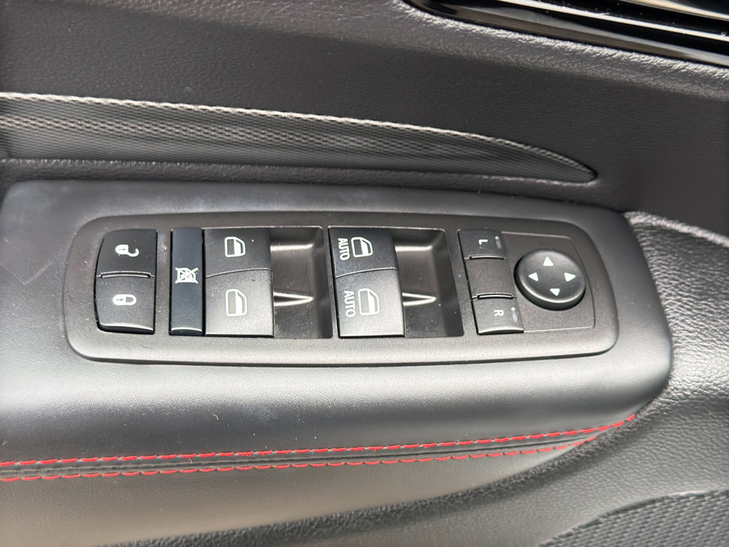 Used 2024 Dodge Durango GT image 13