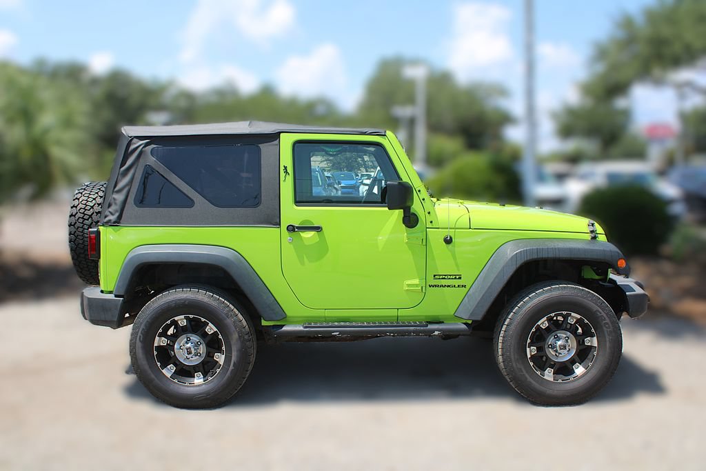 Used 2013 Jeep Wrangler Sport AWD/4WD image 5
