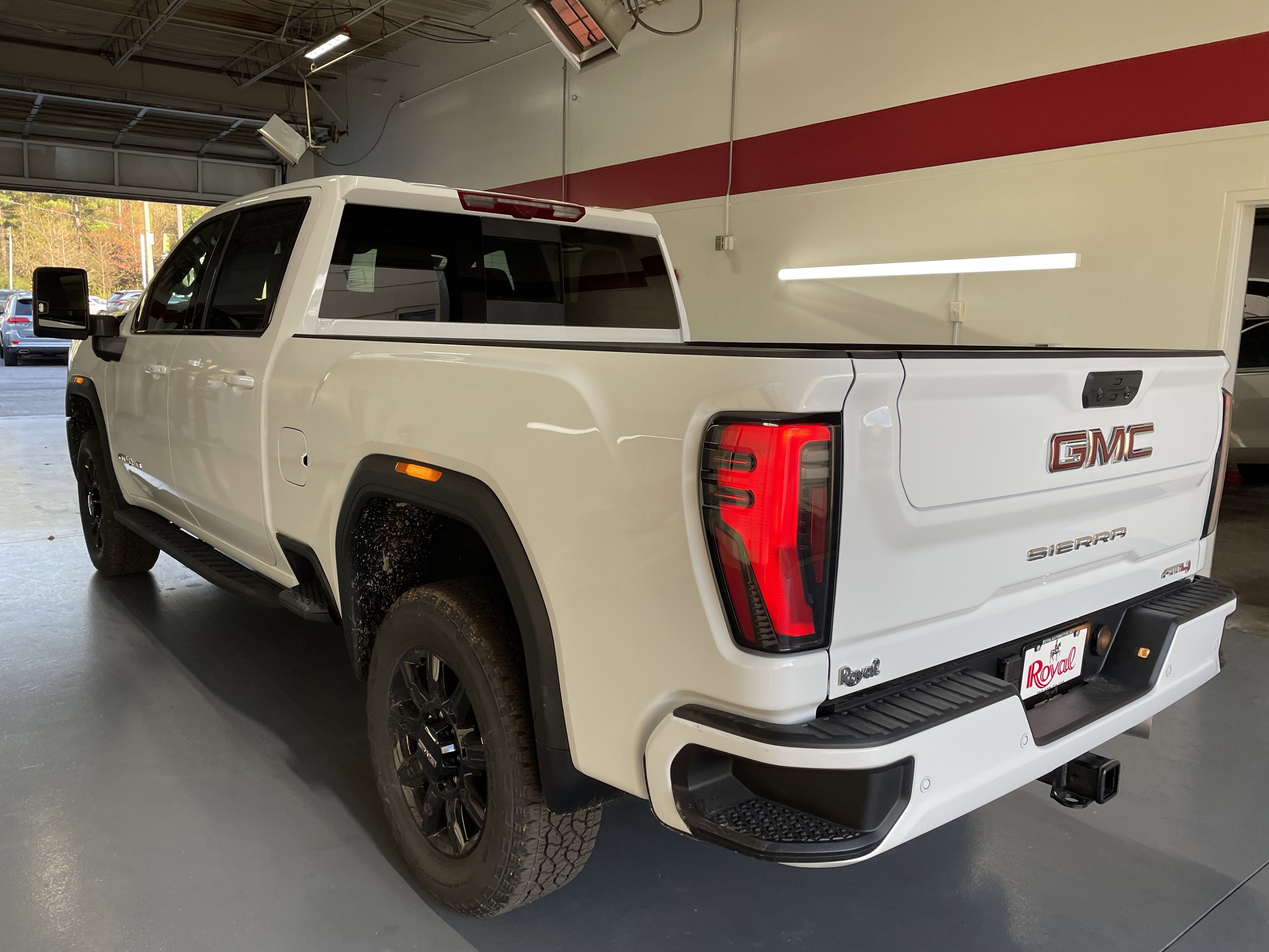 New 2026 GMC Sierra 2500 AT4 w/ AT4 Premium Plus Package image 6