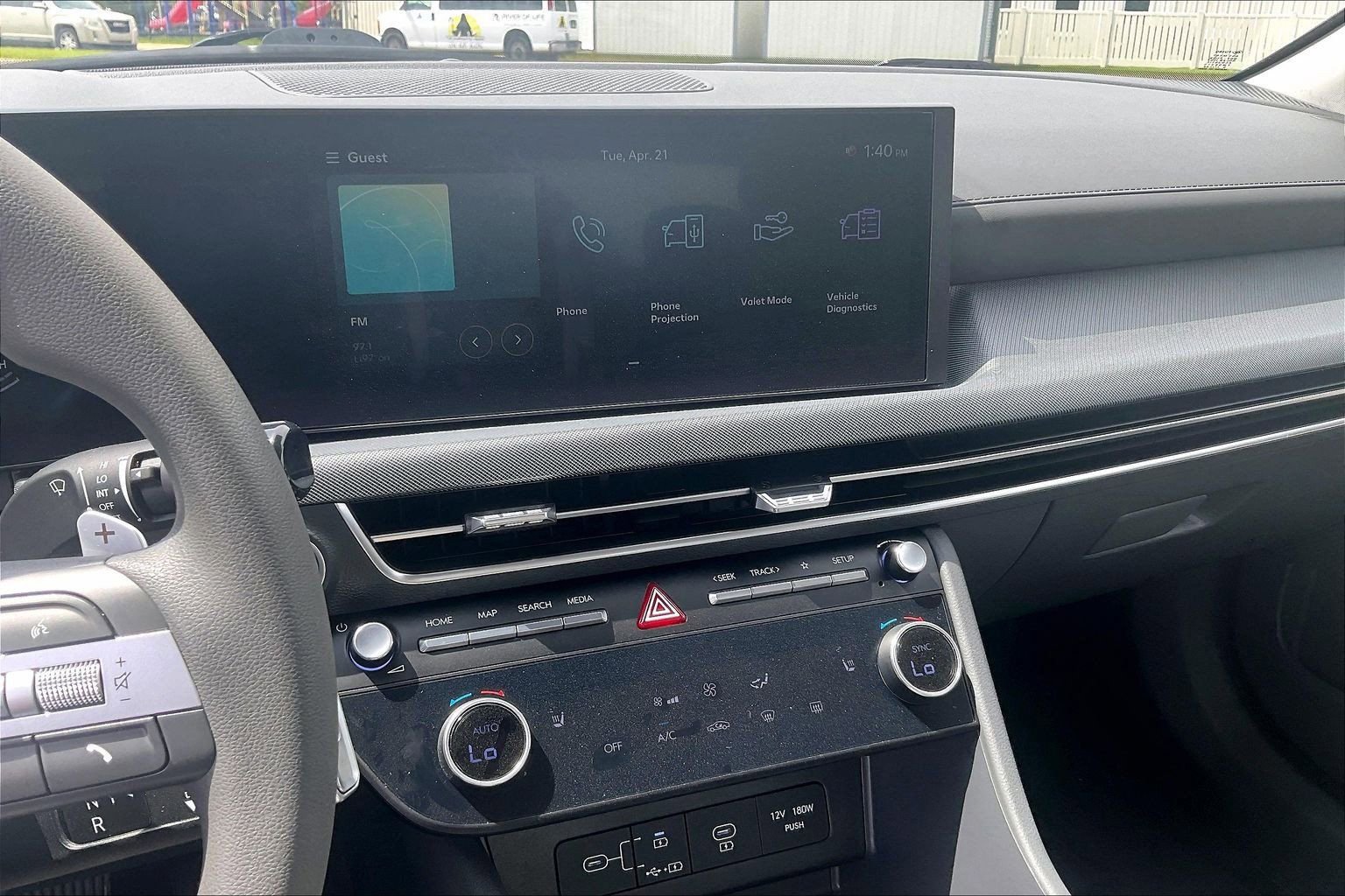 Used 2025 Hyundai Sonata SEL FWD image 6