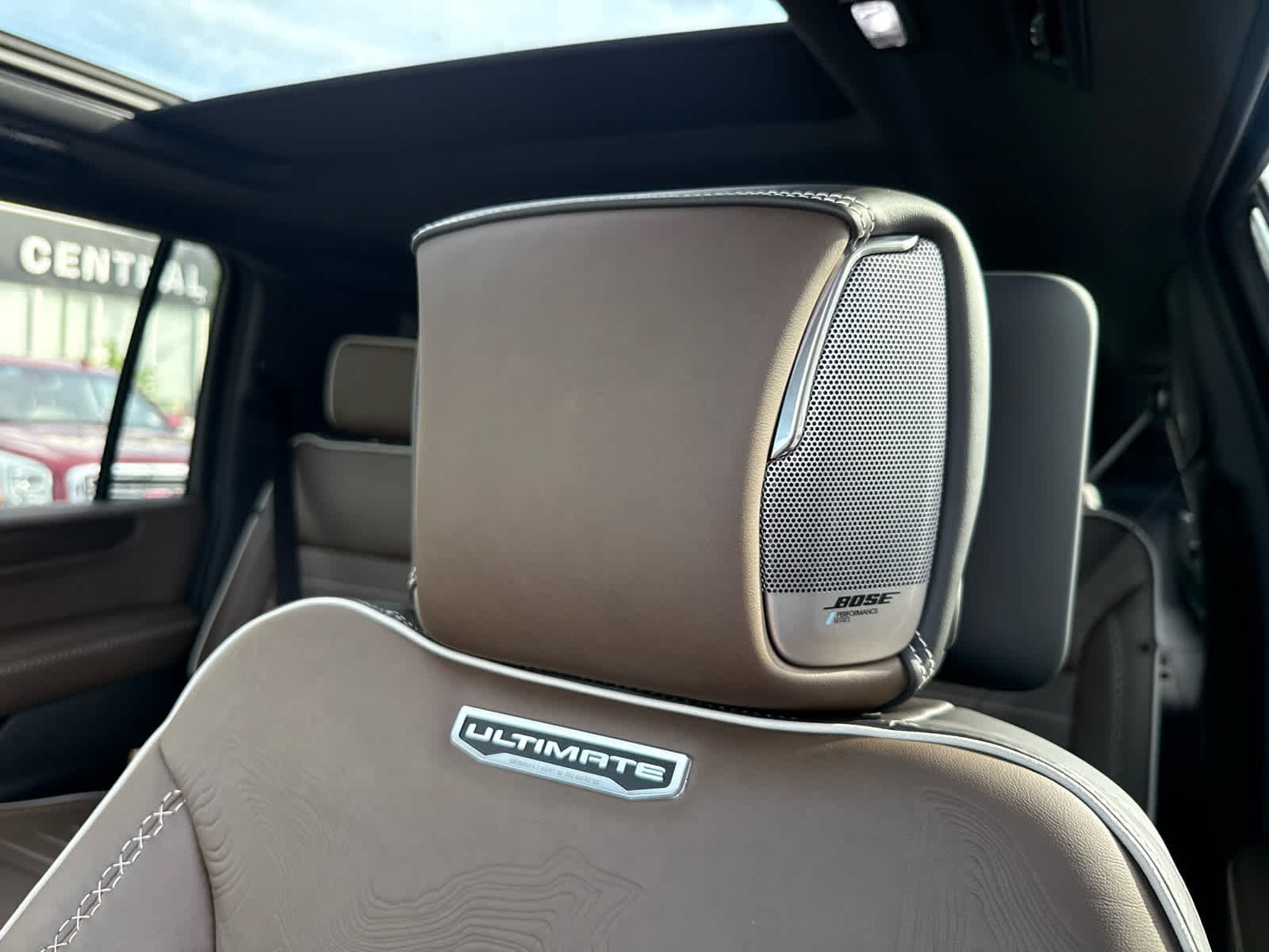 New 2026 GMC Yukon XL Denali Ultimate AWD/4WD image 14