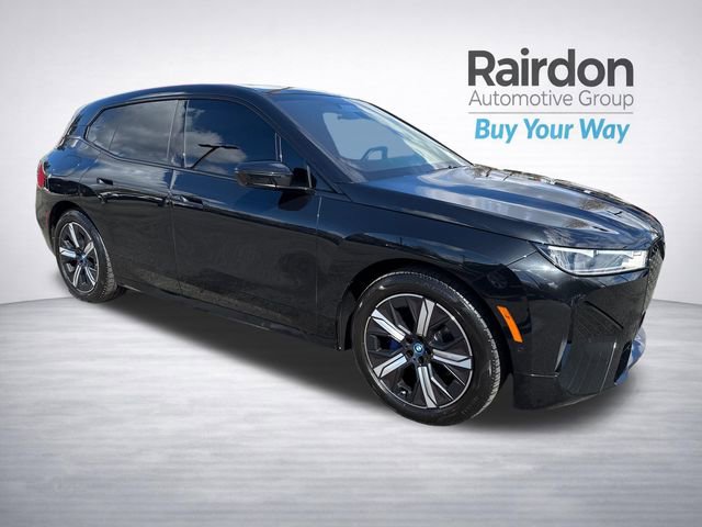 Used 2022 BMW iX xDrive50 w/ Sport Package image 1