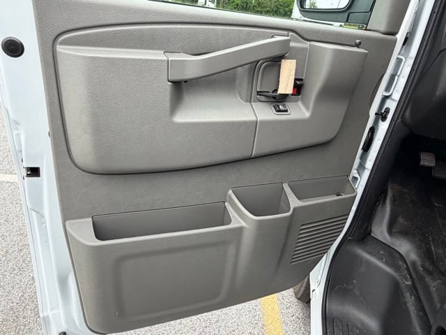 New 2026 Chevrolet Express 2500 w/ Driver Convenience Package RWD image 14