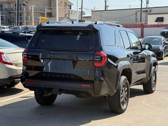 Used 2026 Toyota 4Runner SR5 AWD/4WD image 4