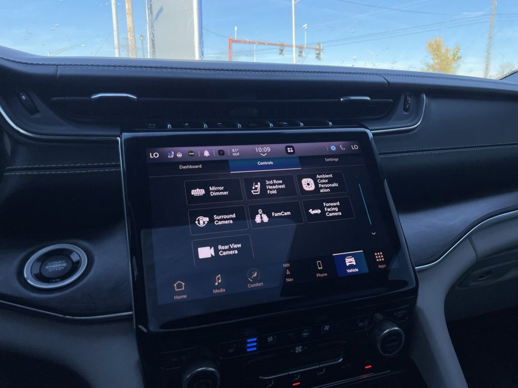 Used 2021 Jeep Grand Cherokee L Overland w/ Advanced Protech Group III image 15