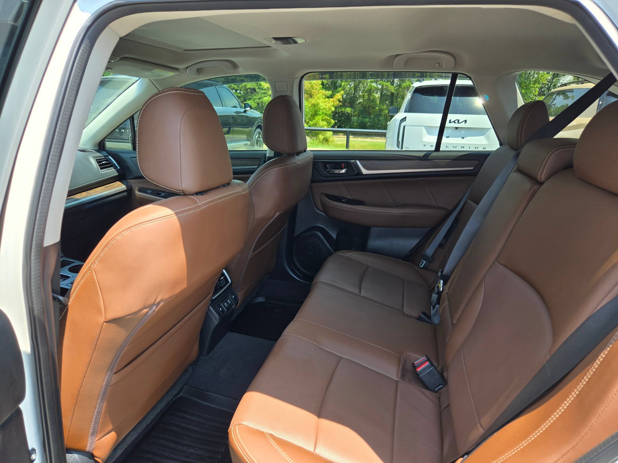 Used 2019 Subaru Outback 2.5i Touring AWD/4WD image 37