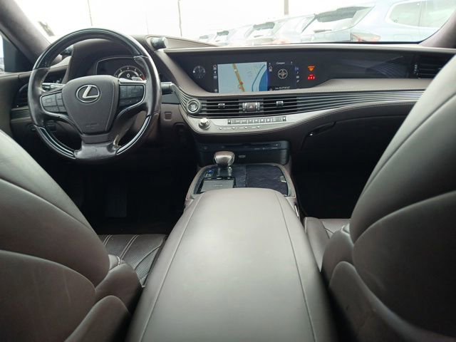 Used 2019 Lexus LS 500 RWD image 12