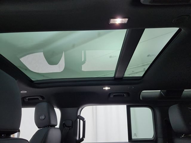 New 2026 Land Rover Defender 110 S AWD/4WD image 30