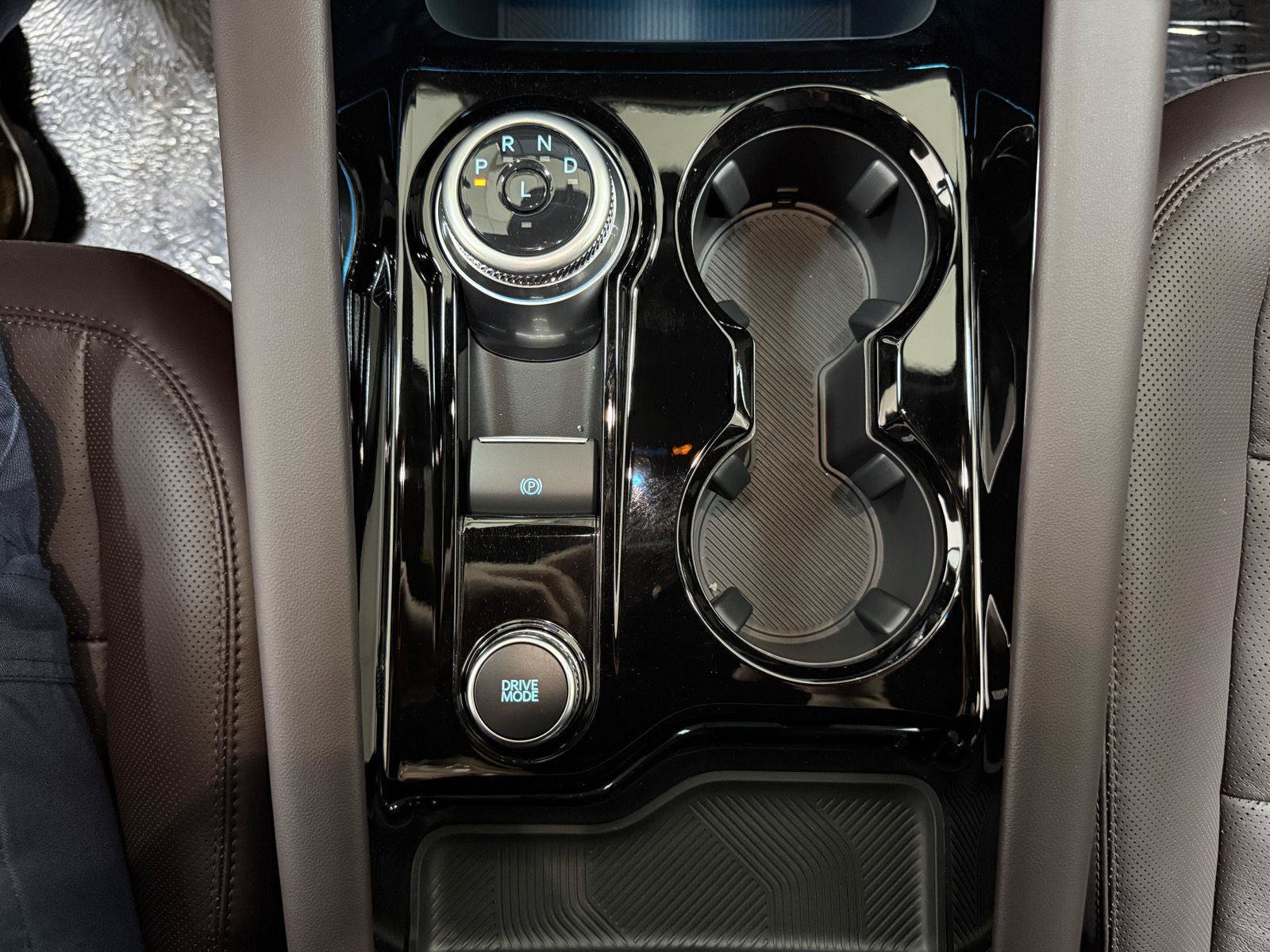 New 2026 Ford Explorer Platinum AWD/4WD image 16