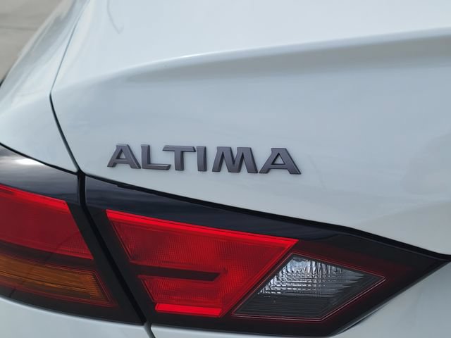 New 2026 Nissan Altima 2.5 SR AWD/4WD image 12