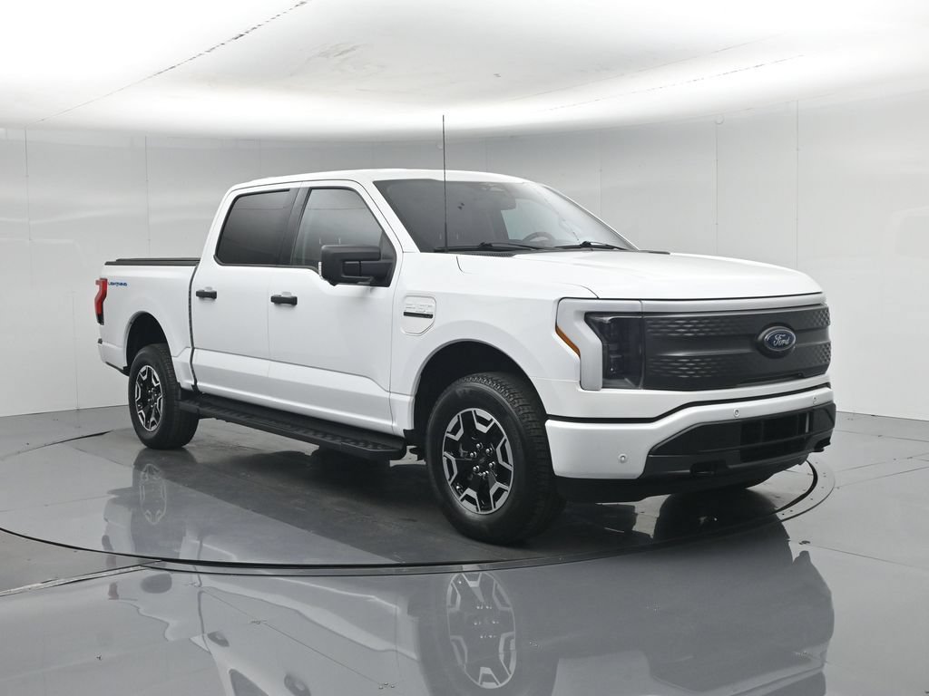 Certified 2023 Ford F150 Lightning XLT AWD/4WD image 59