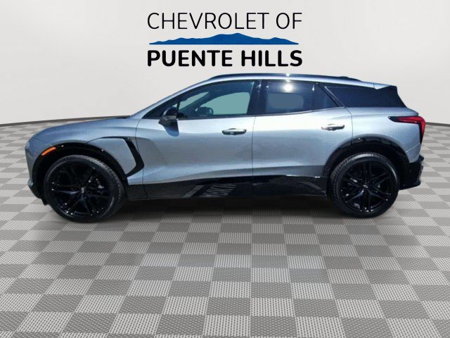 Used 2026 Chevrolet Blazer EV RS w/ LPO, Blackout Package FWD image 5