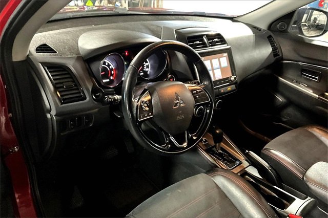 Used 2022 Mitsubishi Outlander Sport SE image 13