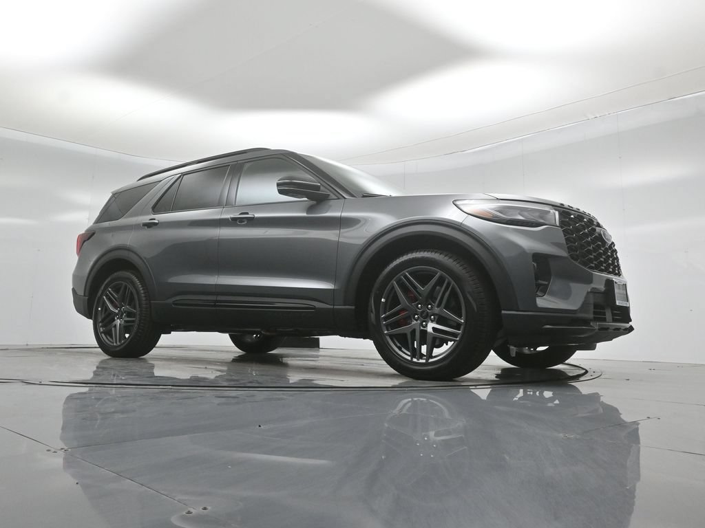 New 2026 Ford Explorer ST w/ Sun And Sound Package AWD/4WD image 3