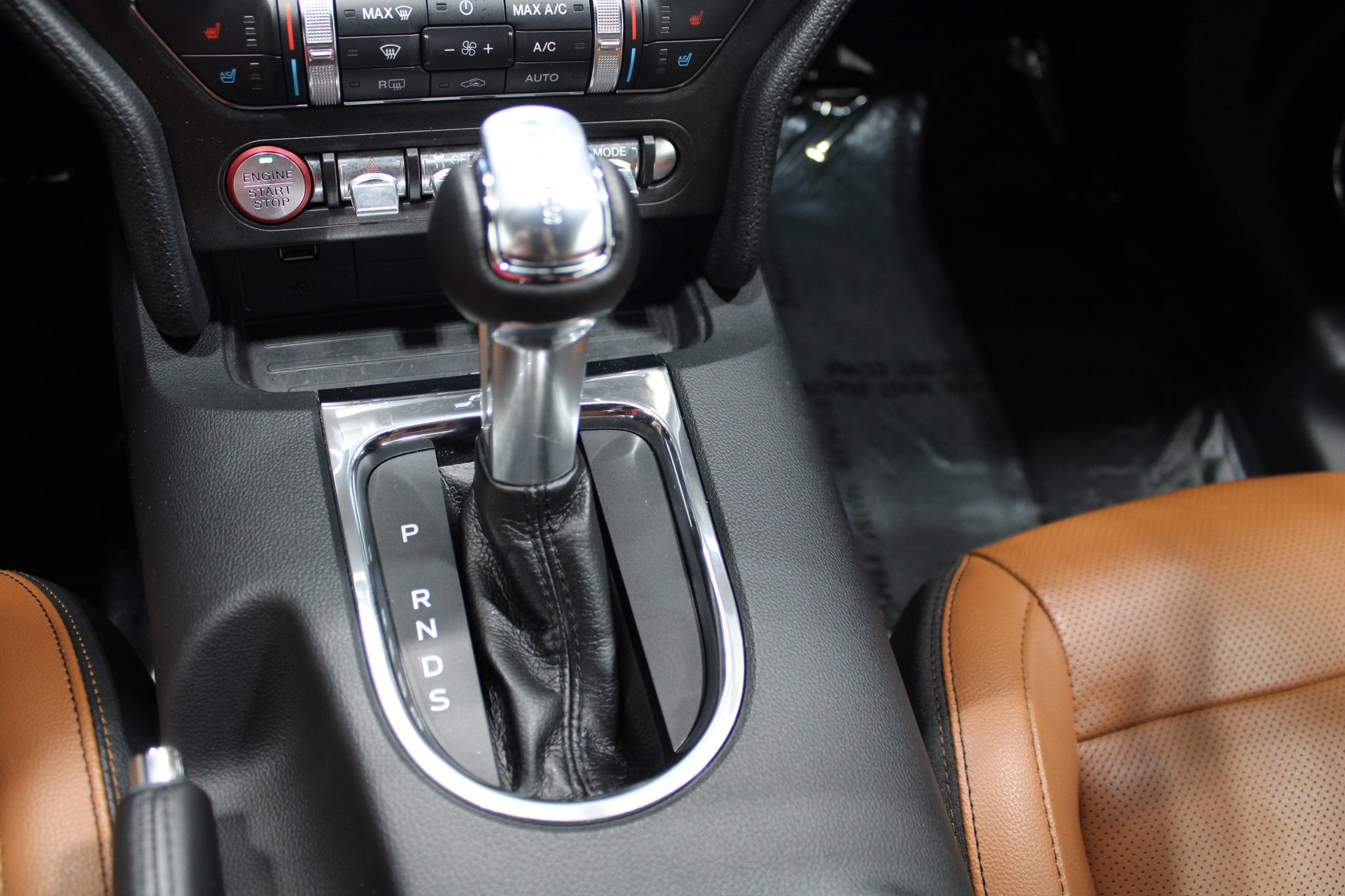 Used 2018 Ford Mustang GT Premium RWD image 28