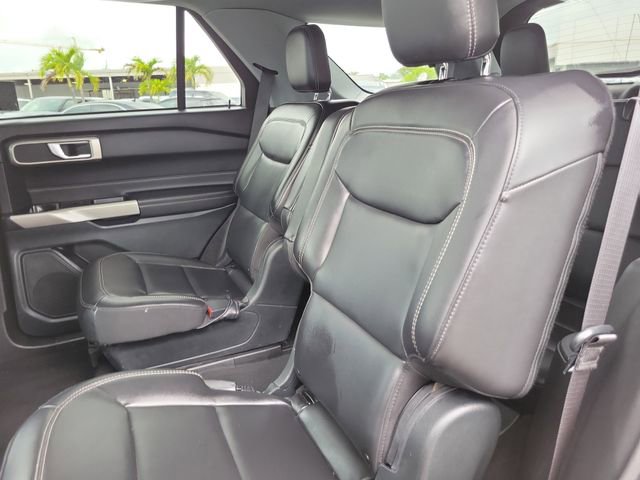 Used 2023 Ford Explorer XLT w/ Equipment Group 202A RWD image 9